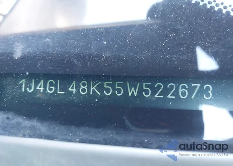 2005 Jeep Liberty Sport из США, поврежденный, VIN 1J4GL48K55W522673